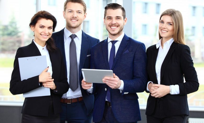 خدمات شرکت‌ های بازرگانی